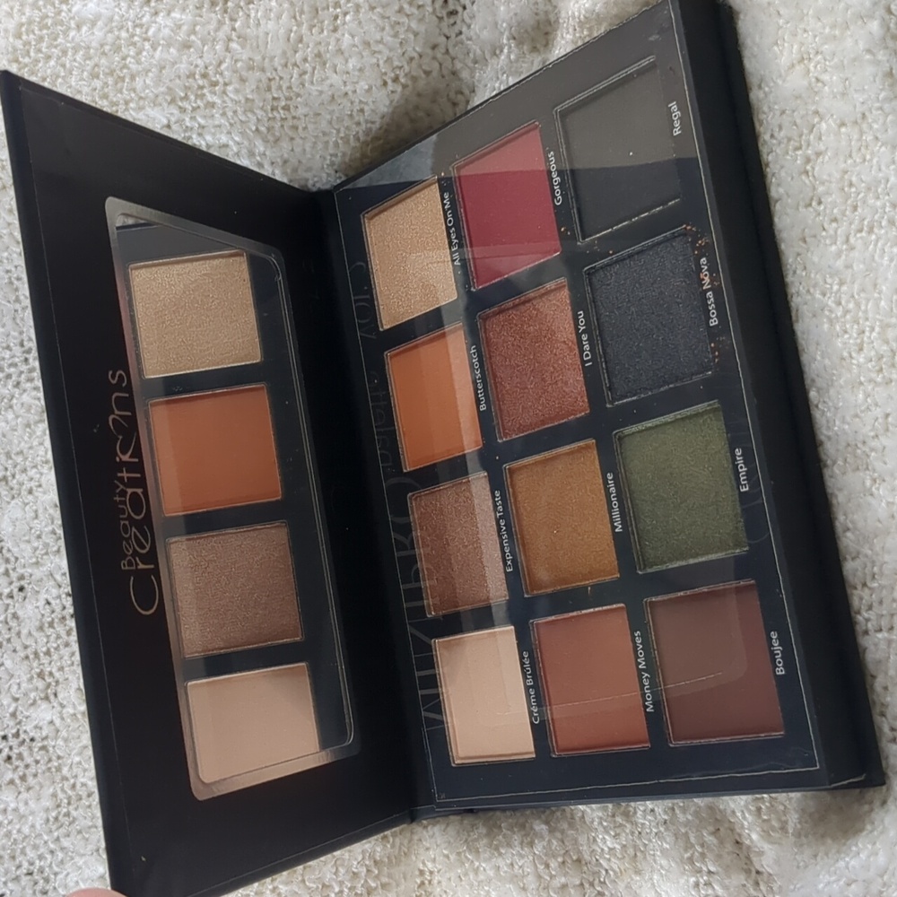 Beauty Creations MINIPRO Vol.2 twelve shade pallete, 26g/0.92oz - Picture 8 of 12